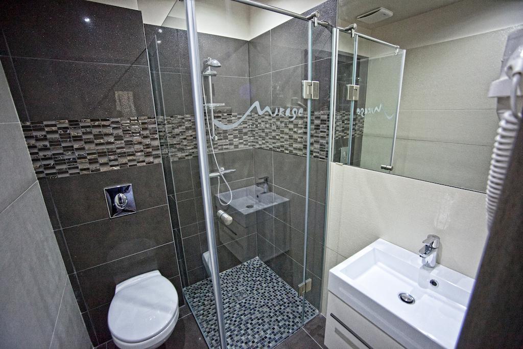 Mirage Hotel Sárvár Rom bilde